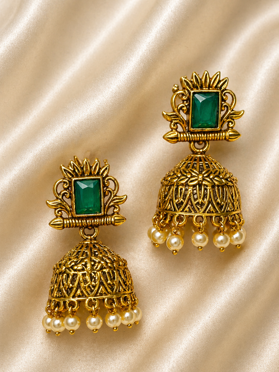 Zaria Emerald Pearl Jhumka Earrings