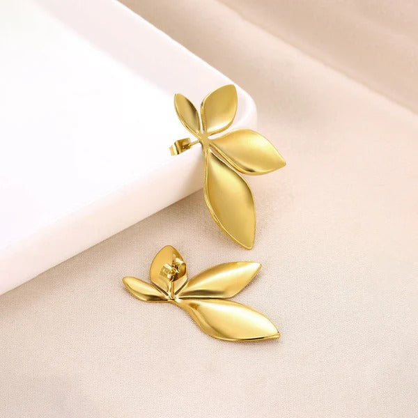 Leaf Whisper Gold Stud Earrings
