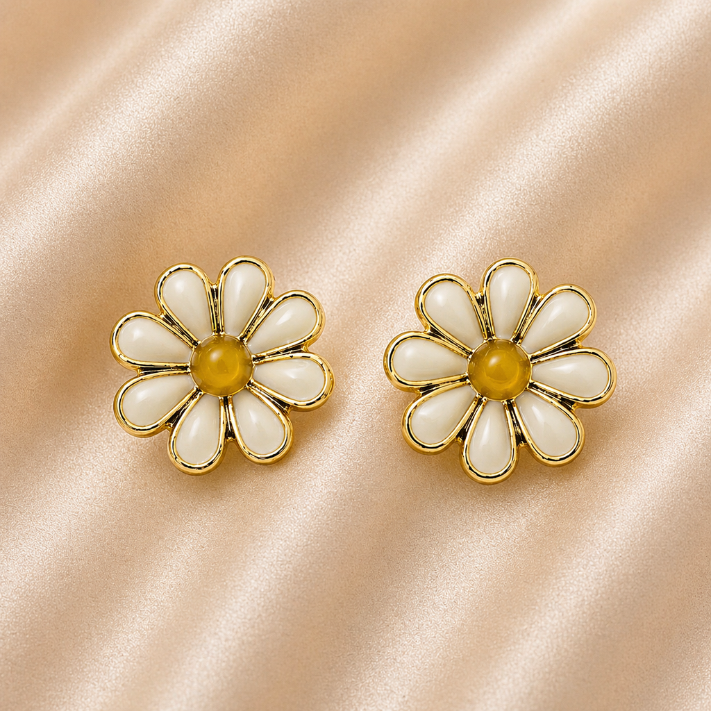Daisy Bloom Enamel Stud