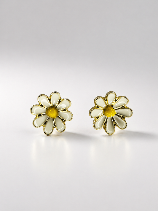 Daisy Bloom Enamel Stud