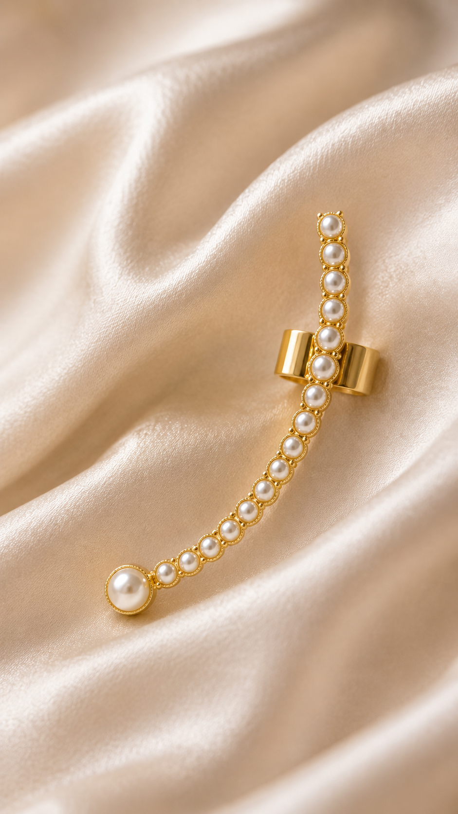 Golden Pearl Orbit Ear Cuff