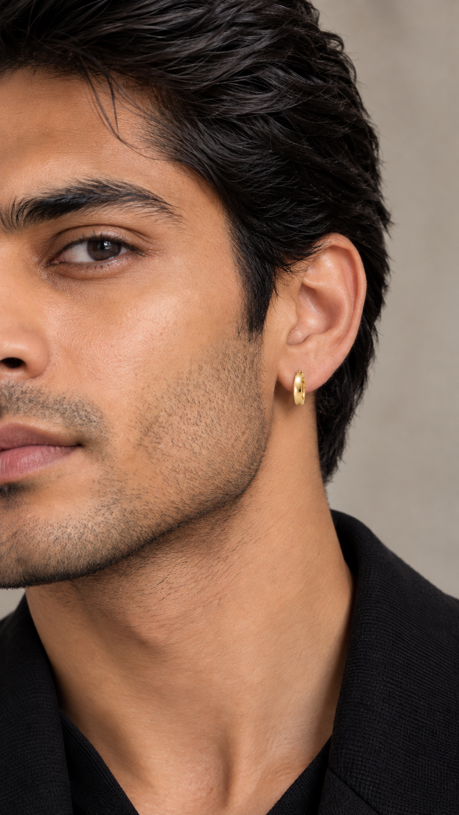 Men’s Gold Curvy Huggie  Hoop