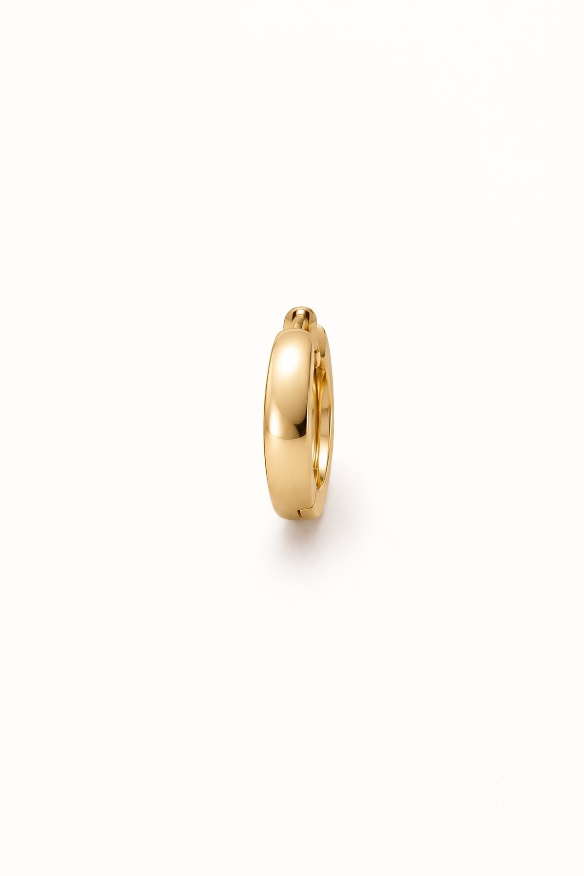 Men’s Gold Curvy Huggie  Hoop
