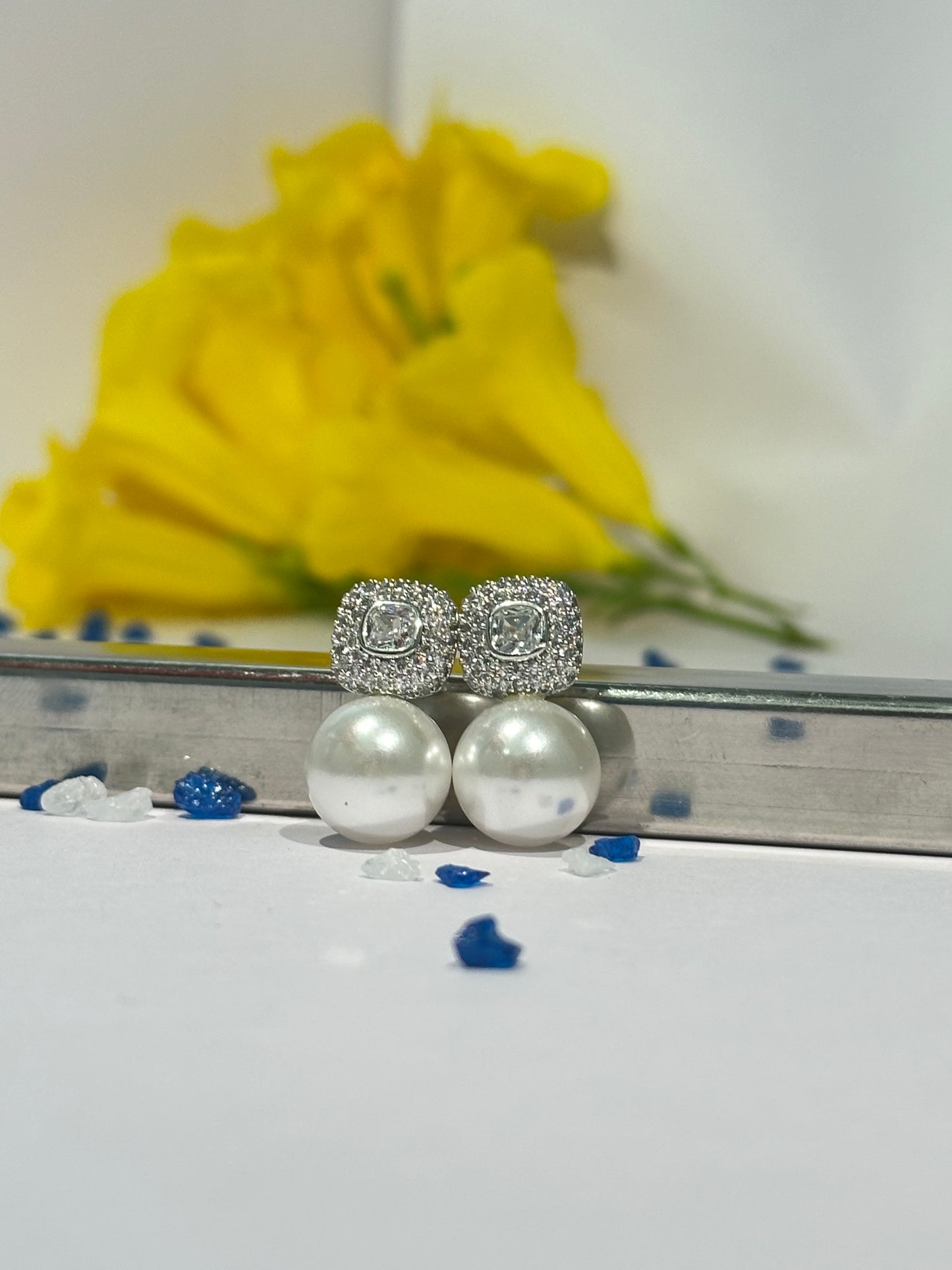 Elegant Pearl Shine Studs