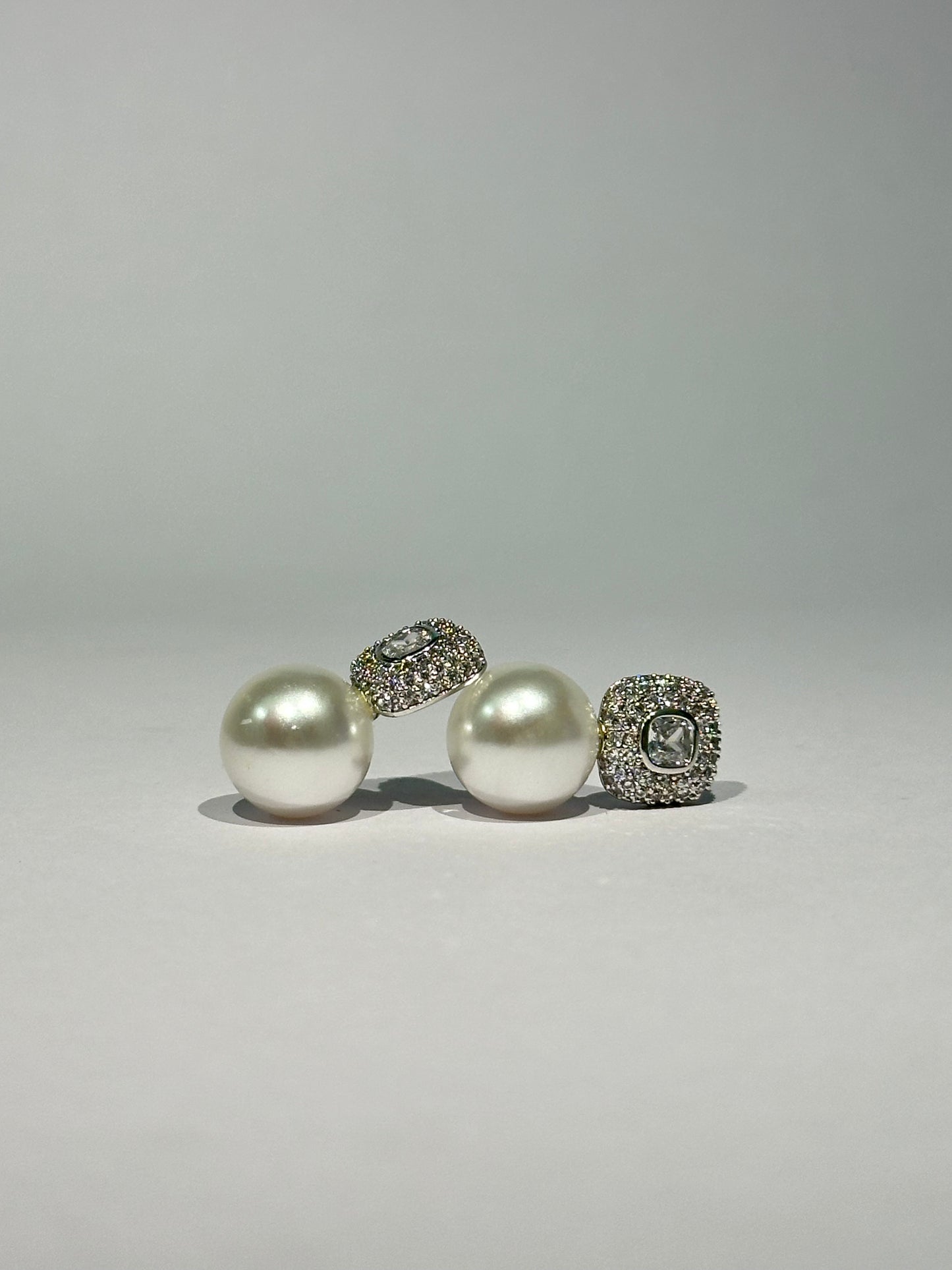 Elegant Pearl Shine Studs