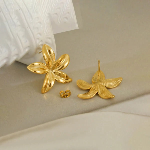Molten Bloom Gold Stud Earrings